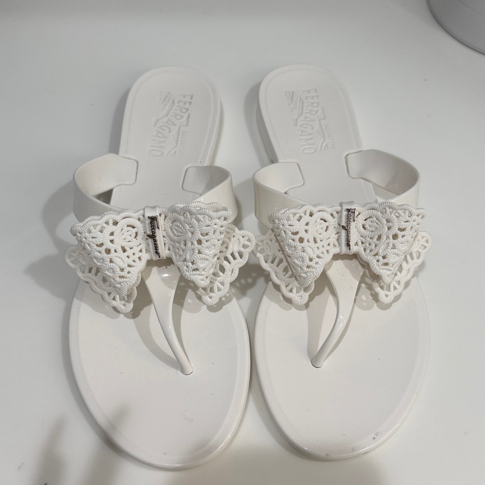 Salvatore Ferragamo White Sandals with Lace Bow